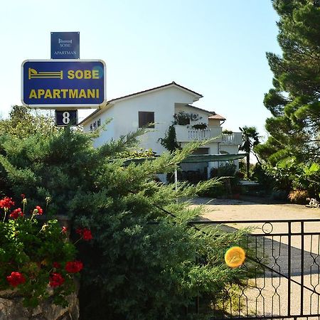 Apartments Stivic Pinezići Exteriör bild
