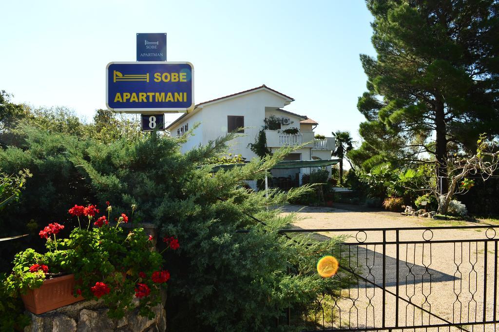 Apartments Stivic Pinezići Exteriör bild